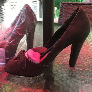 💄HP💄StevenxSteve Madden Therese Gray Suede Pumps